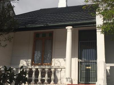 Cottage For Sale in Woodstock, Cape Town