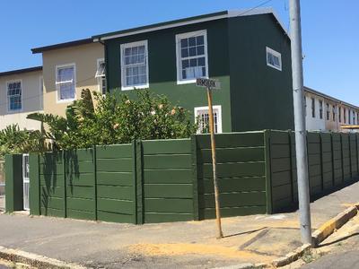 Duplex For Sale in Woodstock, Cape Town